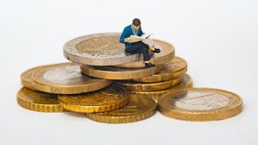 Saiba como fazer um fundo de emergência do jeito certo